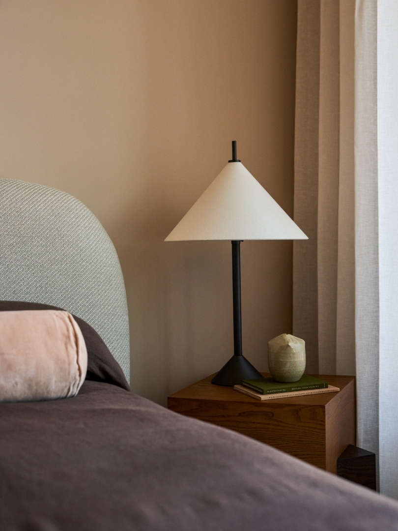 323 Bergen Street, Unit PH708E Brooklyn, NY 11217 - Photo 5 of 14 a bedroom with a bed and a chair