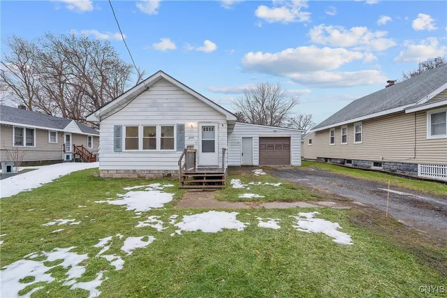 $149,999 | 302 Richfield Boulevard, Salina, NY 13211