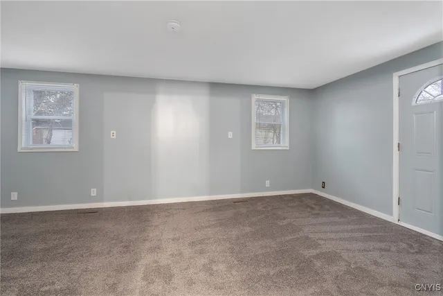 $149,999 | 302 Richfield Boulevard, Salina, NY 13211