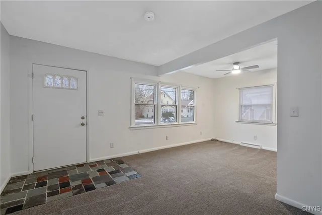 $149,999 | 302 Richfield Boulevard, Salina, NY 13211