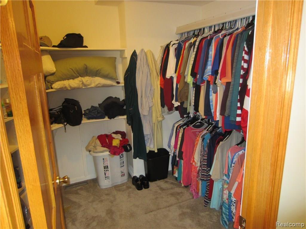 9915 Farmington Road Livonia, MI 48150 - Photo 37 of 46 mstr walk in closet.JPG