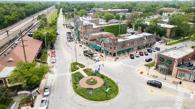 $749,000 | 1707 Lynwood Court, Flossmoor, IL 60422