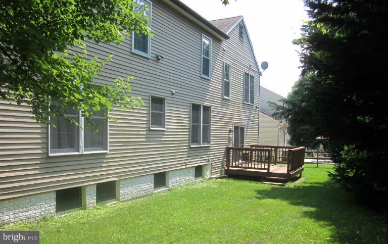 1925 Autumn Ridge Circle Silver Spring, MD 20906 - Photo 15 of 21 Exterior (Rear)