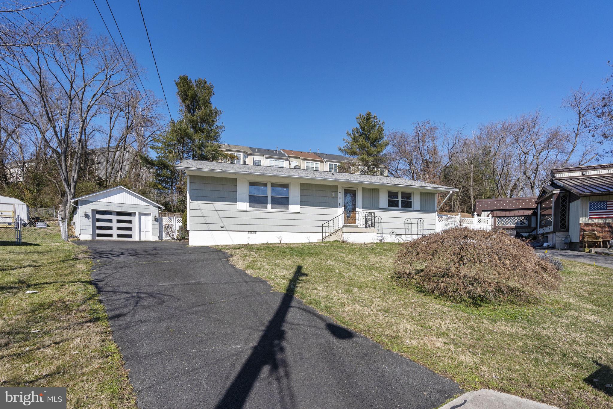 912 Wingfield Road Woodbridge, VA 22191 - Photo 1 of 26 Front Photo 1