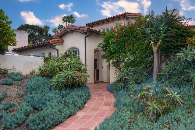 a view of a back yard of the house