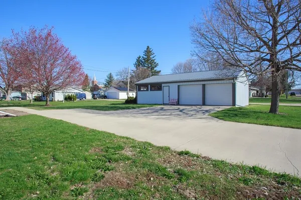 $229,900 | 214 East Provost Street, Lena, IL 61048