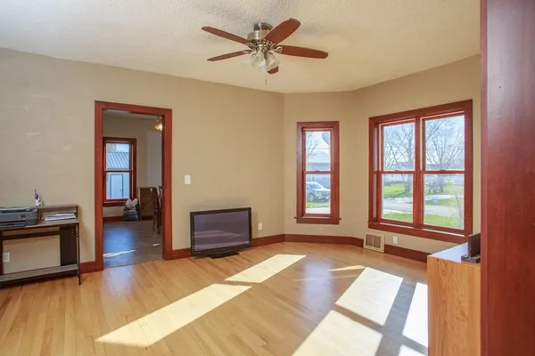 $229,900 | 214 East Provost Street, Lena, IL 61048