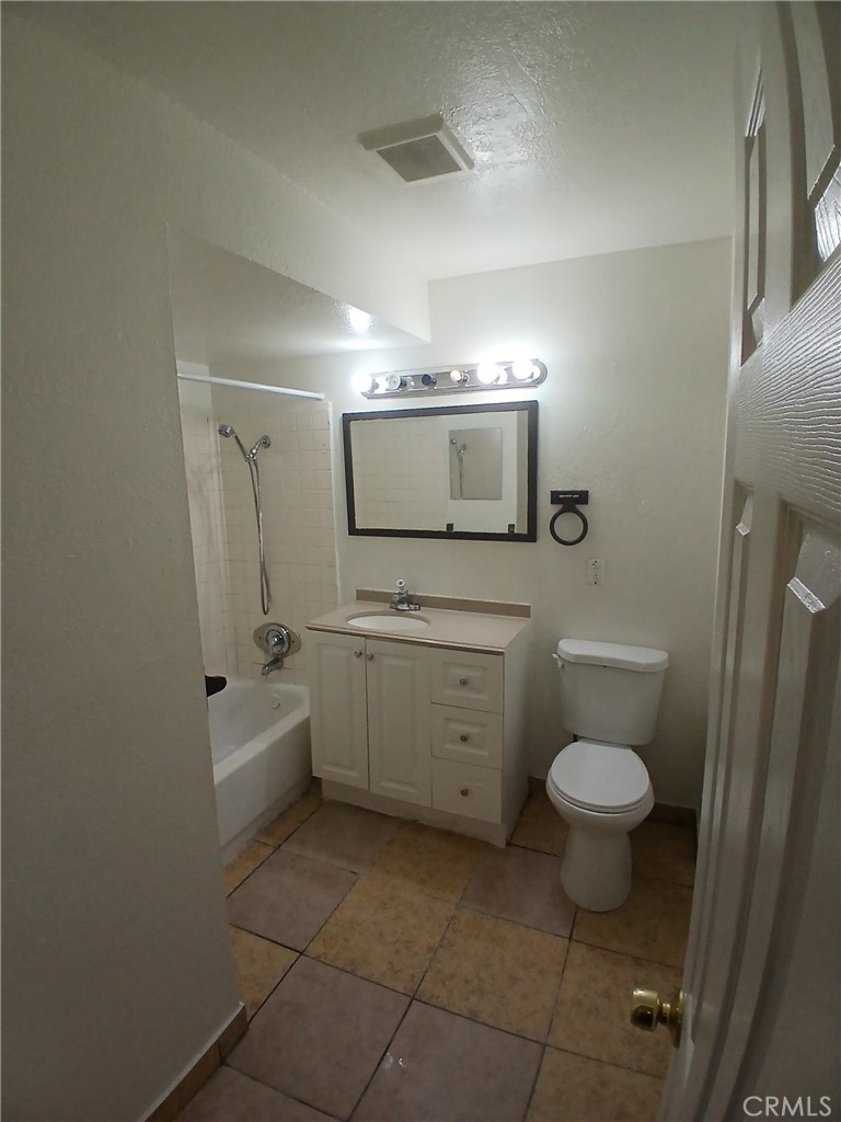 2194 Sunrise Lane East San Bernardino, CA 92404 - Photo 8 of 13