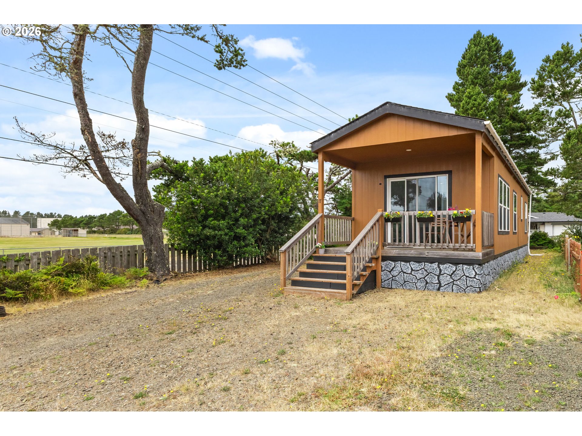 1699 27th Street, Unit 17 Florence, OR 97439 - Photo 2 of 20