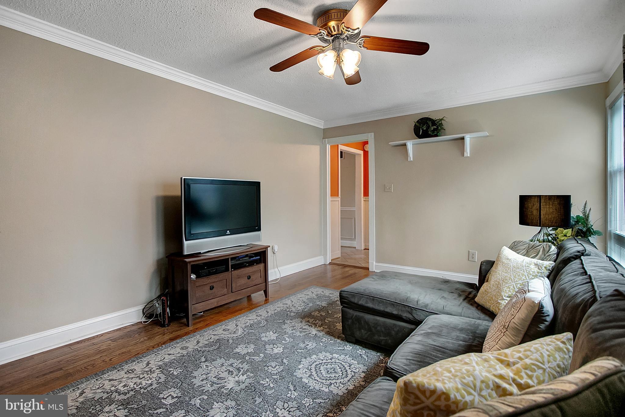 8323 Cushing Court Springfield, VA 22153 - Photo 8 of 37 Family Room w/Ceiling Fan, Hardwood Floors