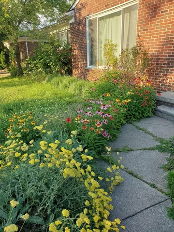 $274,900 | 14284 Arcola Street, Livonia, MI 48154