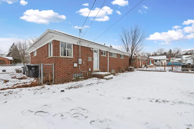 $274,900 | 14284 Arcola Street, Livonia, MI 48154