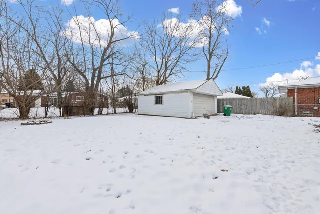 $274,900 | 14284 Arcola Street, Livonia, MI 48154