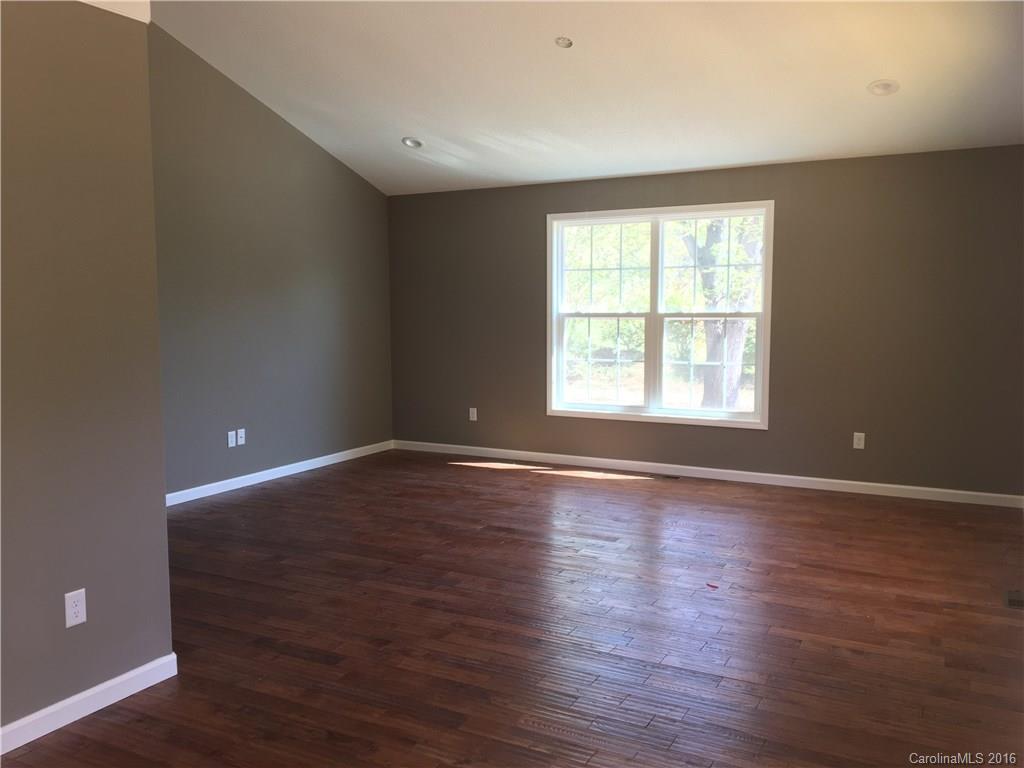 36 Indian Branch Road Candler, NC 28715 - Photo 12 of 19 Gallery Image 12