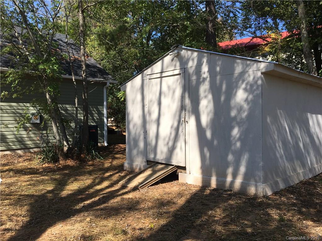 36 Indian Branch Road Candler, NC 28715 - Photo 6 of 19 Gallery Image 6