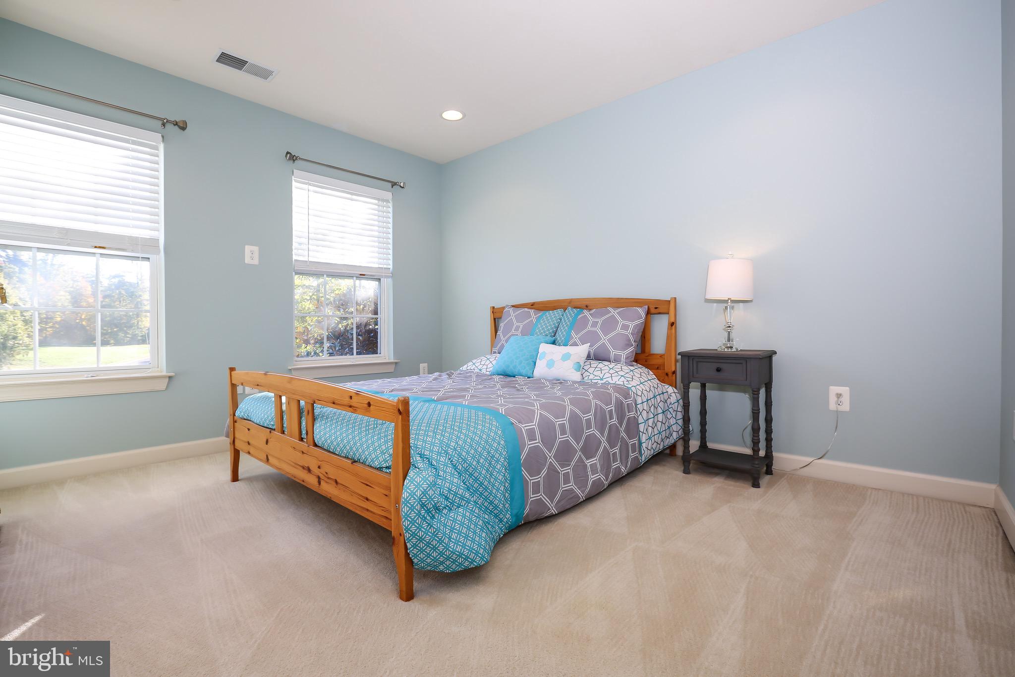 16013 Roland Park Place Gainesville, VA 20155 - Photo 20 of 31 Bedroom #3