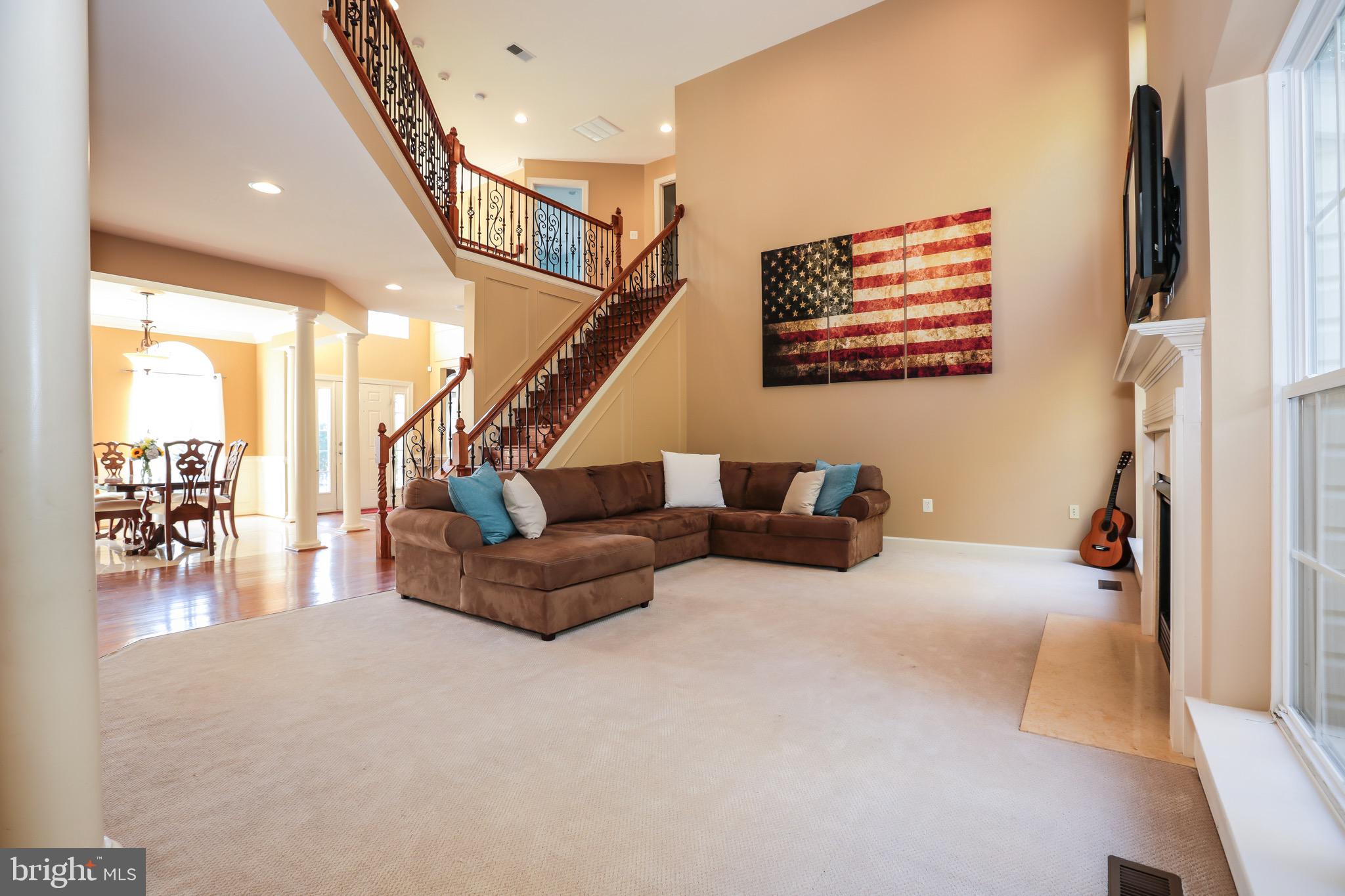 16013 Roland Park Place Gainesville, VA 20155 - Photo 8 of 31 Open Living Room with High Ceilings