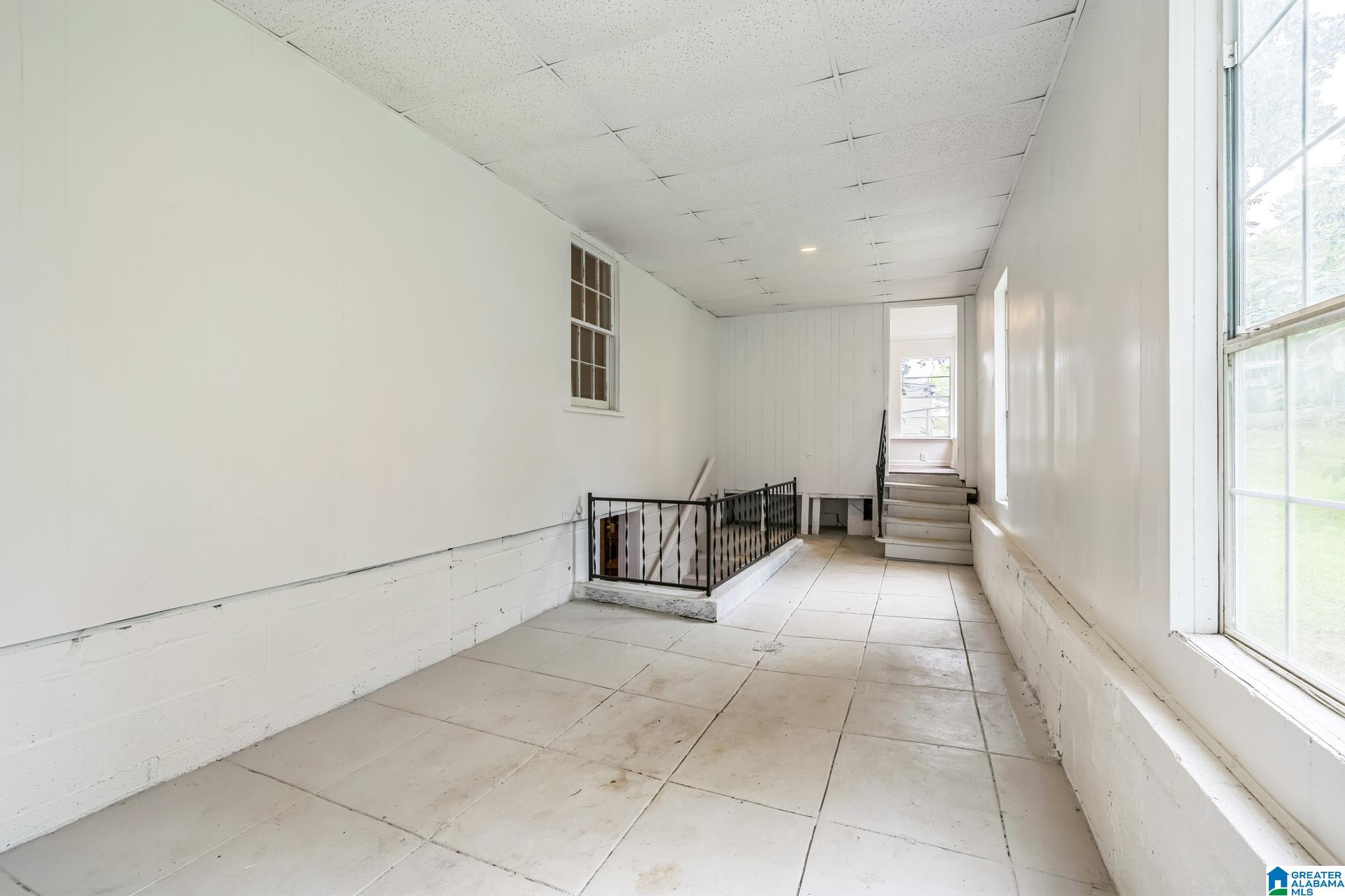 1341 Pineview Road Birmingham, AL 35228 - Photo 10 of 13