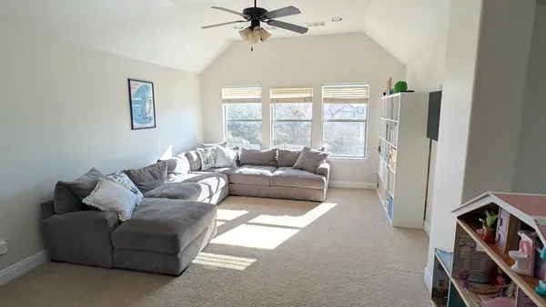 $6,000 | 4205 Vail Divide, Bee Cave, TX 78738