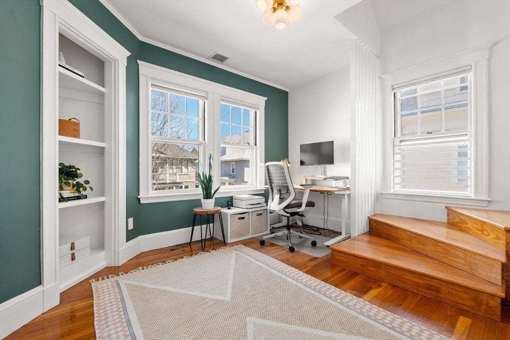 70 Halifax Street, Unit 2 Boston, MA 02130 - Photo 10 of 34