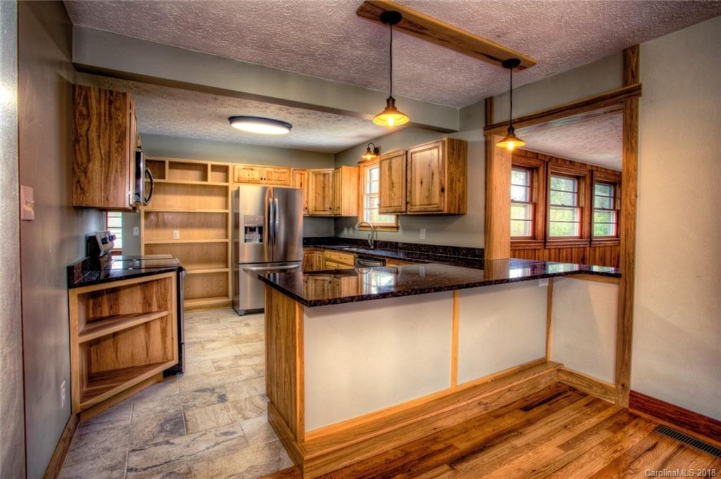 83 Fair Oaks Road Arden, NC 28704 - Photo 2 of 18 Gallery Image 2