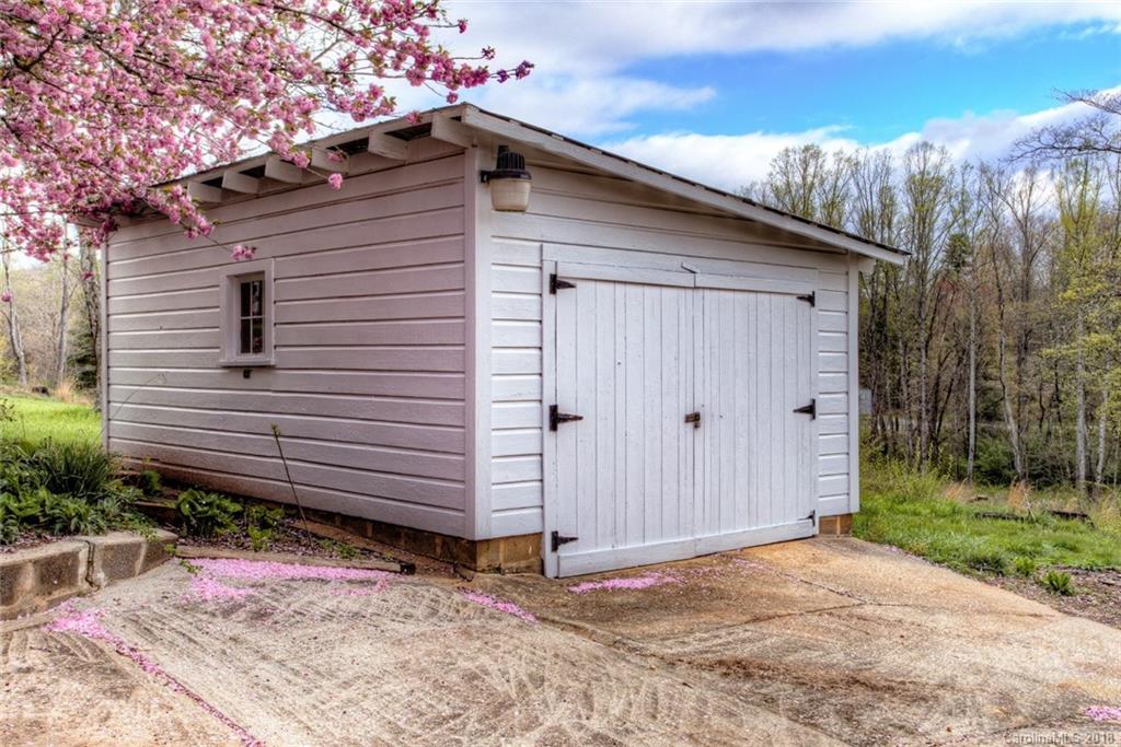 83 Fair Oaks Road Arden, NC 28704 - Photo 13 of 18 Gallery Image 13