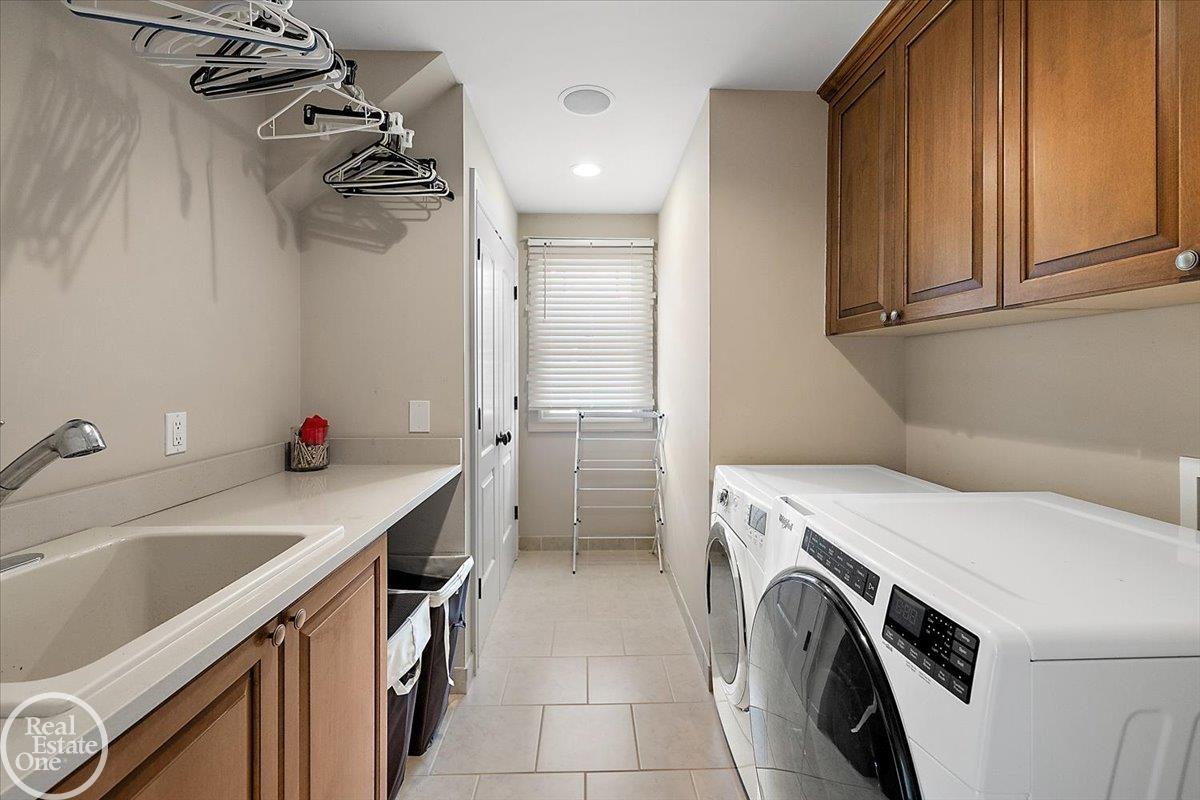 147 Drace Street Rochester, MI 48307 - Photo 72 of 85 50177930-7b02ad8b-2c56-4837-ad96-694c4326cfe2.JPG