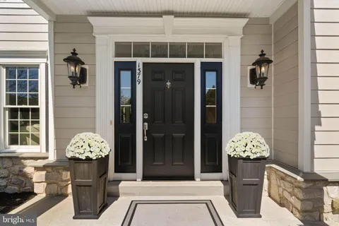 a view of a entryway