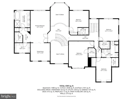 a picture of floor with a white wall