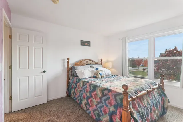 $489,000 | 4811 Princeton Lane, Lake In The Hills, IL 60156