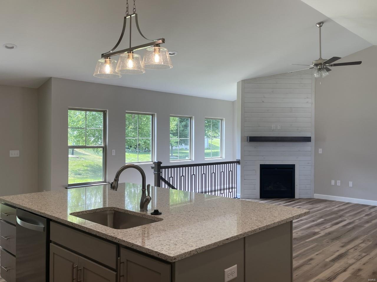 120 Timber Terrace Troy, IL 62294 - Photo 2 of 12 Gallery Image 2