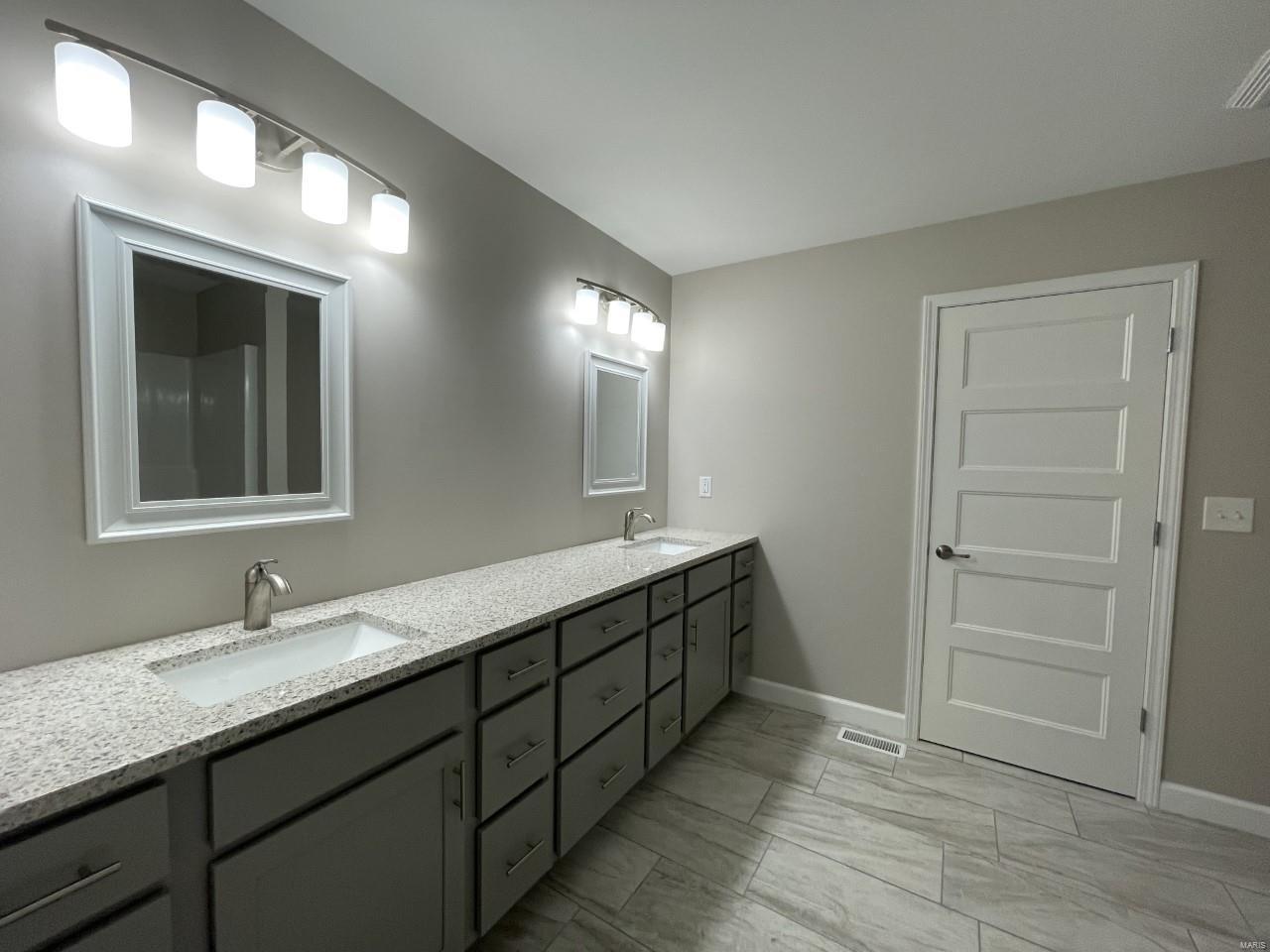 120 Timber Terrace Troy, IL 62294 - Photo 7 of 12 Gallery Image 7