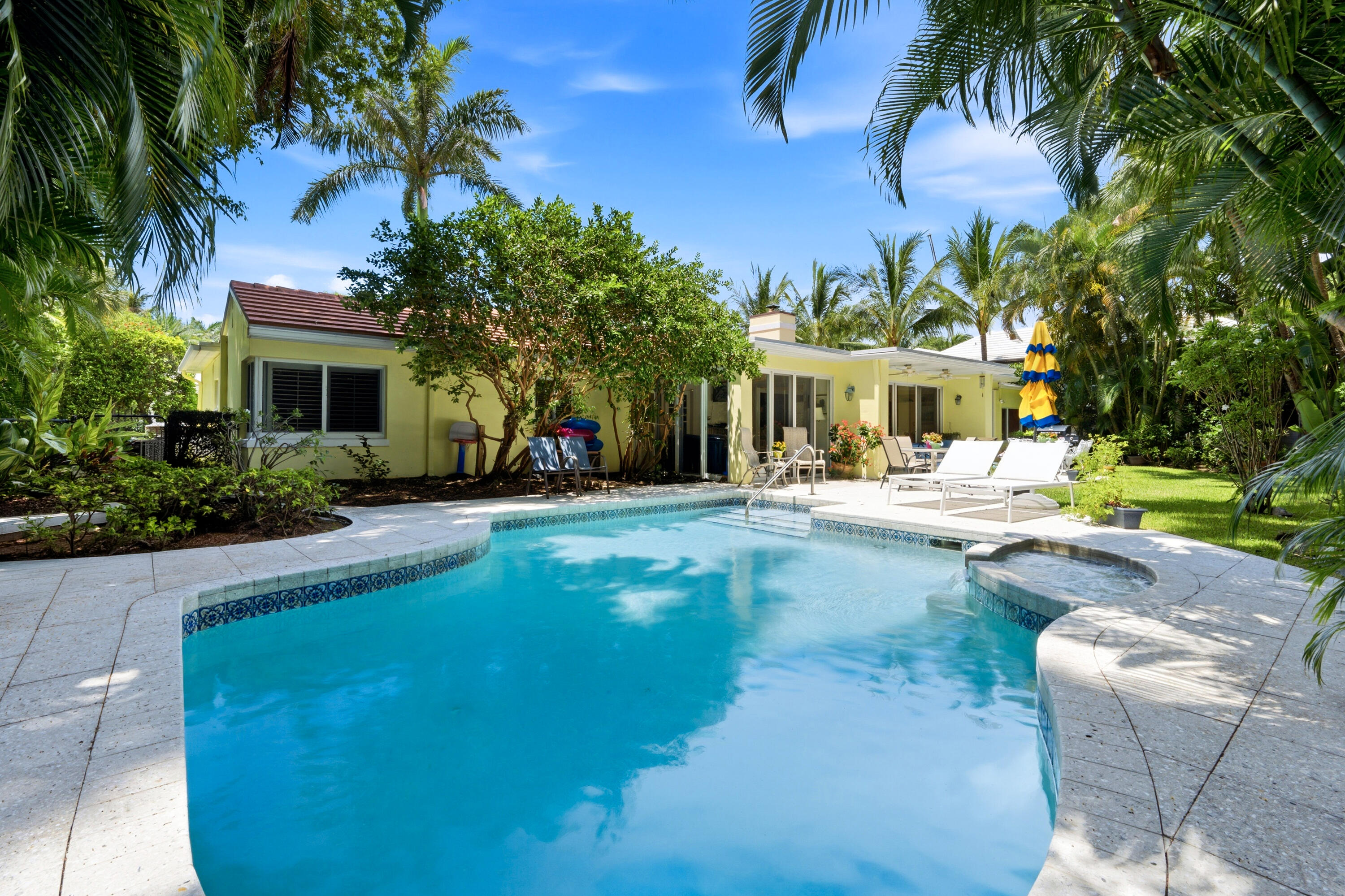 265 Fairview Road Palm Beach, FL 33480 - Photo 1 of 38 DSC_1104