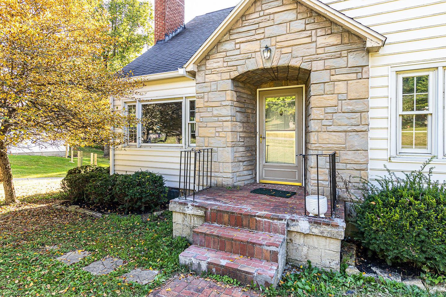 1819 Baltimore Road Northwest Lancaster, OH 43130 - Photo 8 of 29 Gallery Image 8