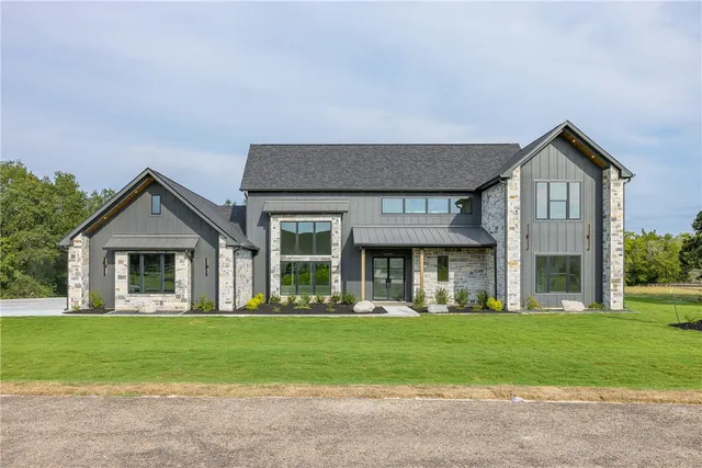 $1,195,000 | 10717 Harvey Ranch Road, College Station, TX 77845