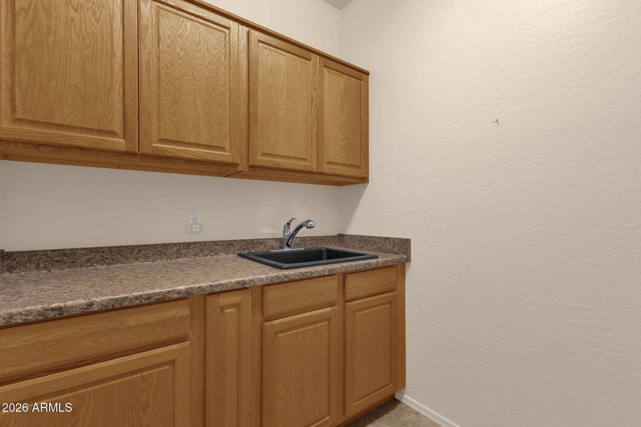 3334 East Hopkins Road Gilbert, AZ 85295 - Photo 25 of 61 Laundry Room