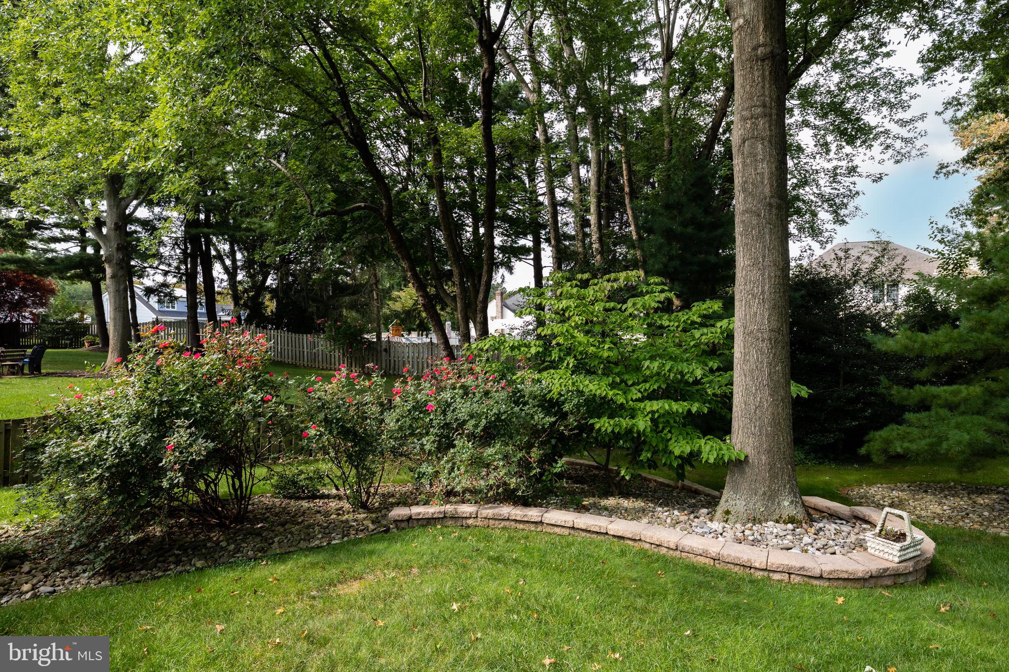 6 Azalea Way Hamilton, NJ 08690 - Photo 44 of 46