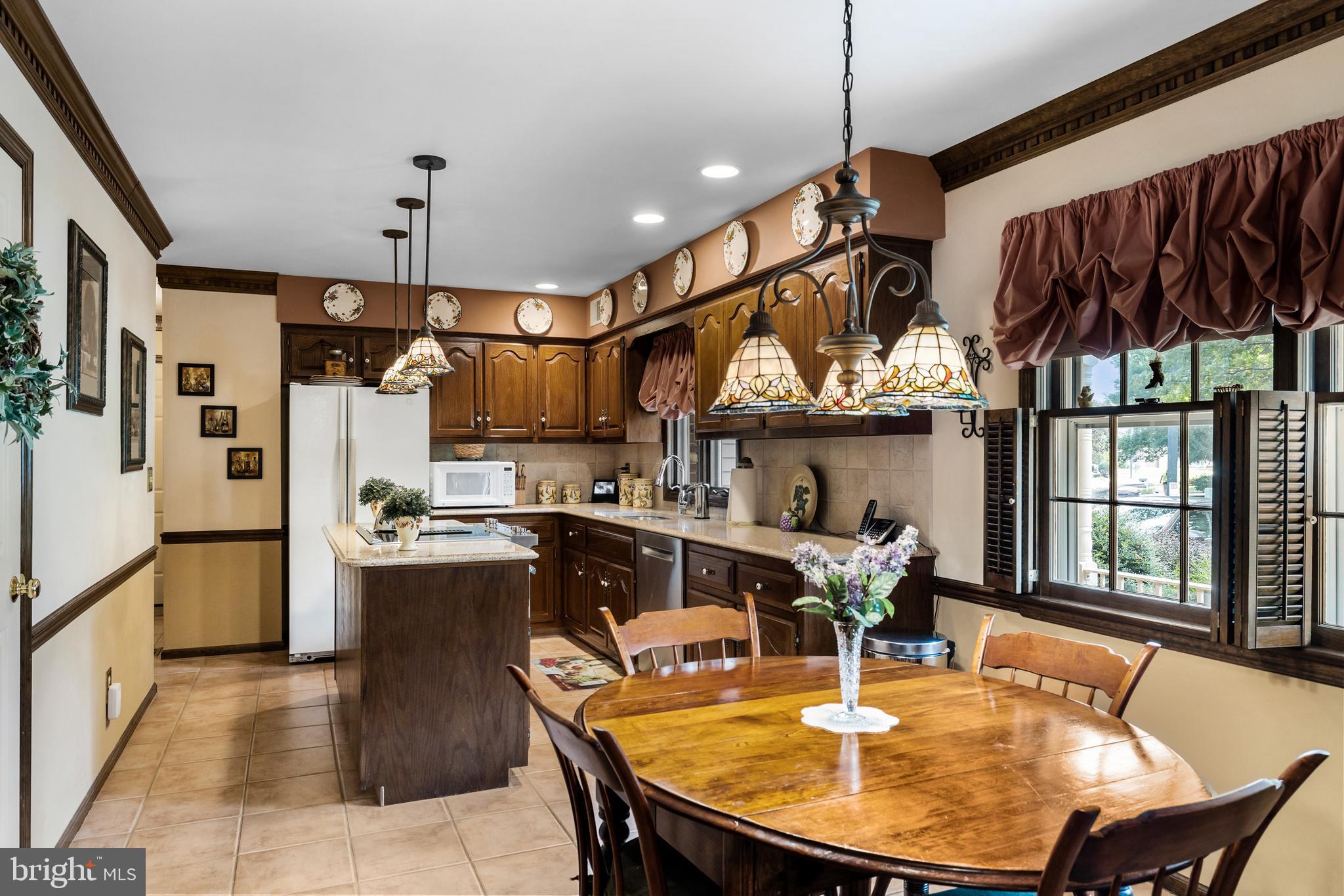 6 Azalea Way Hamilton, NJ 08690 - Photo 7 of 46