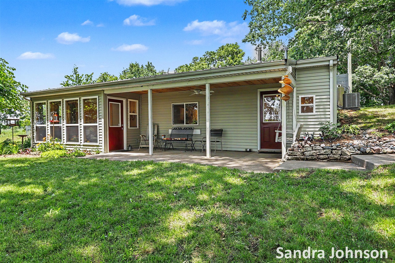 6180 Rook Road Plainwell, MI 49080 - Photo 3 of 35