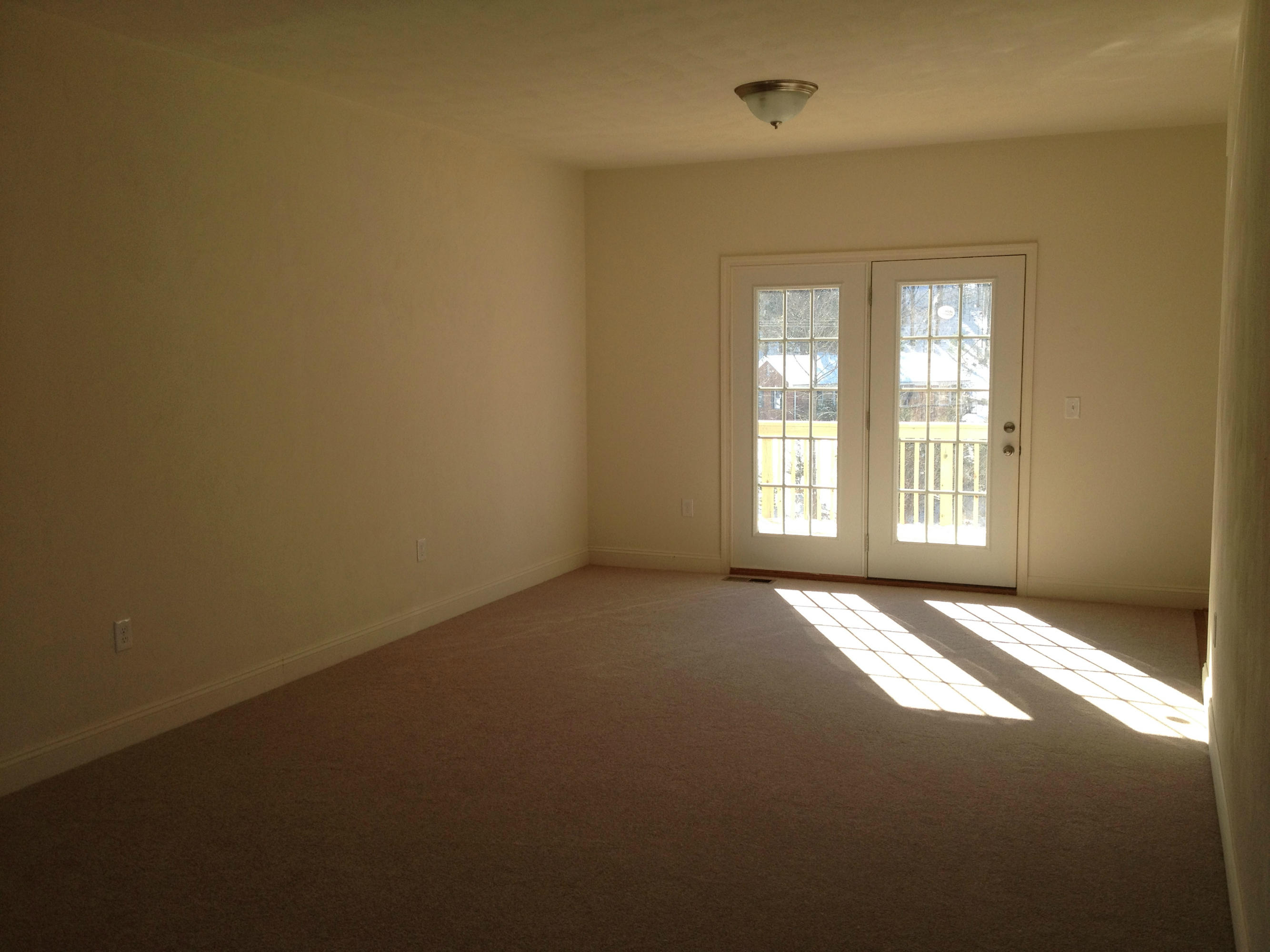 6080 Roselawn Road Roanoke, VA 24018 - Photo 11 of 51 IMG_3437