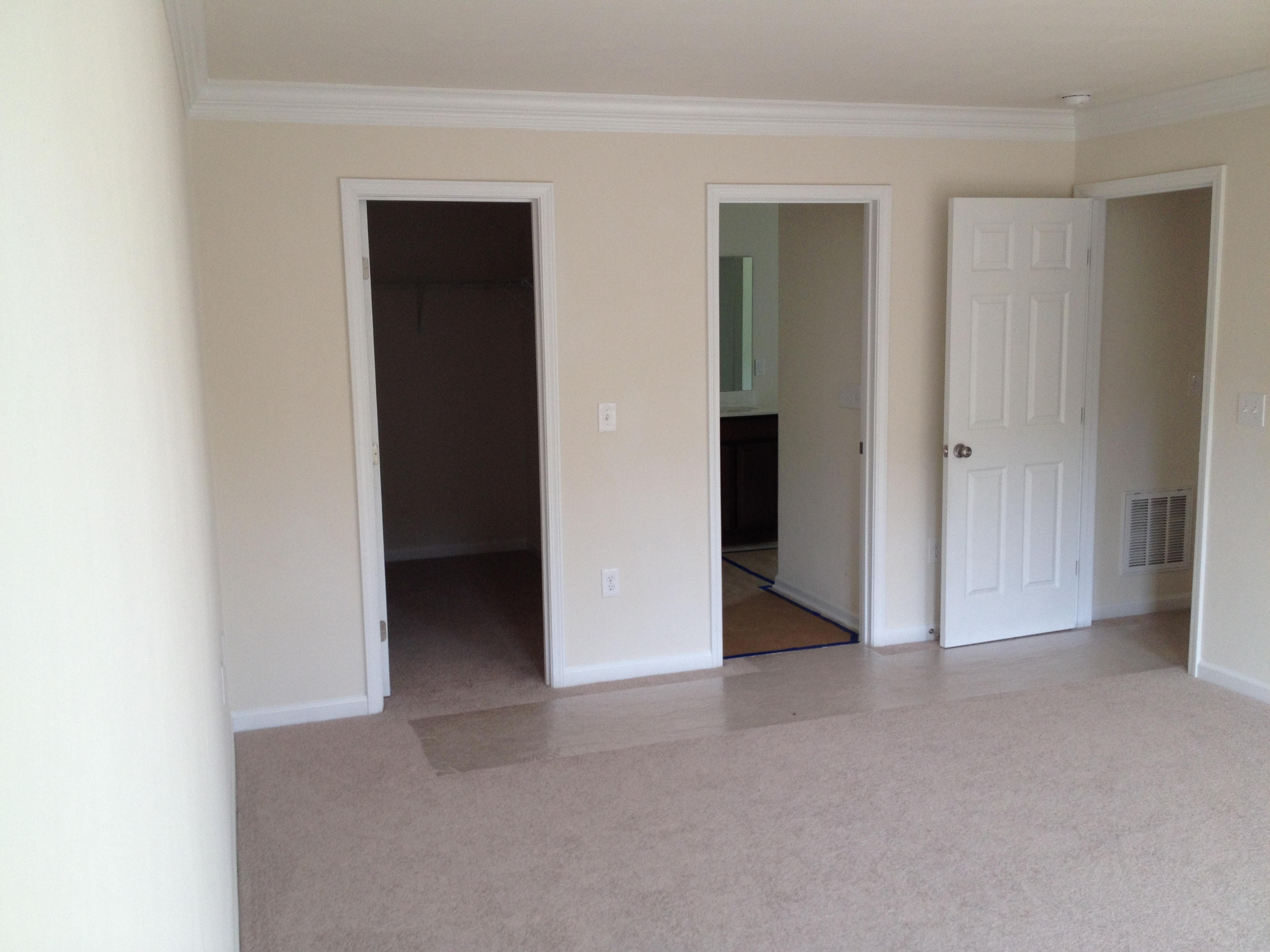 6080 Roselawn Road Roanoke, VA 24018 - Photo 25 of 51 IMG_4175