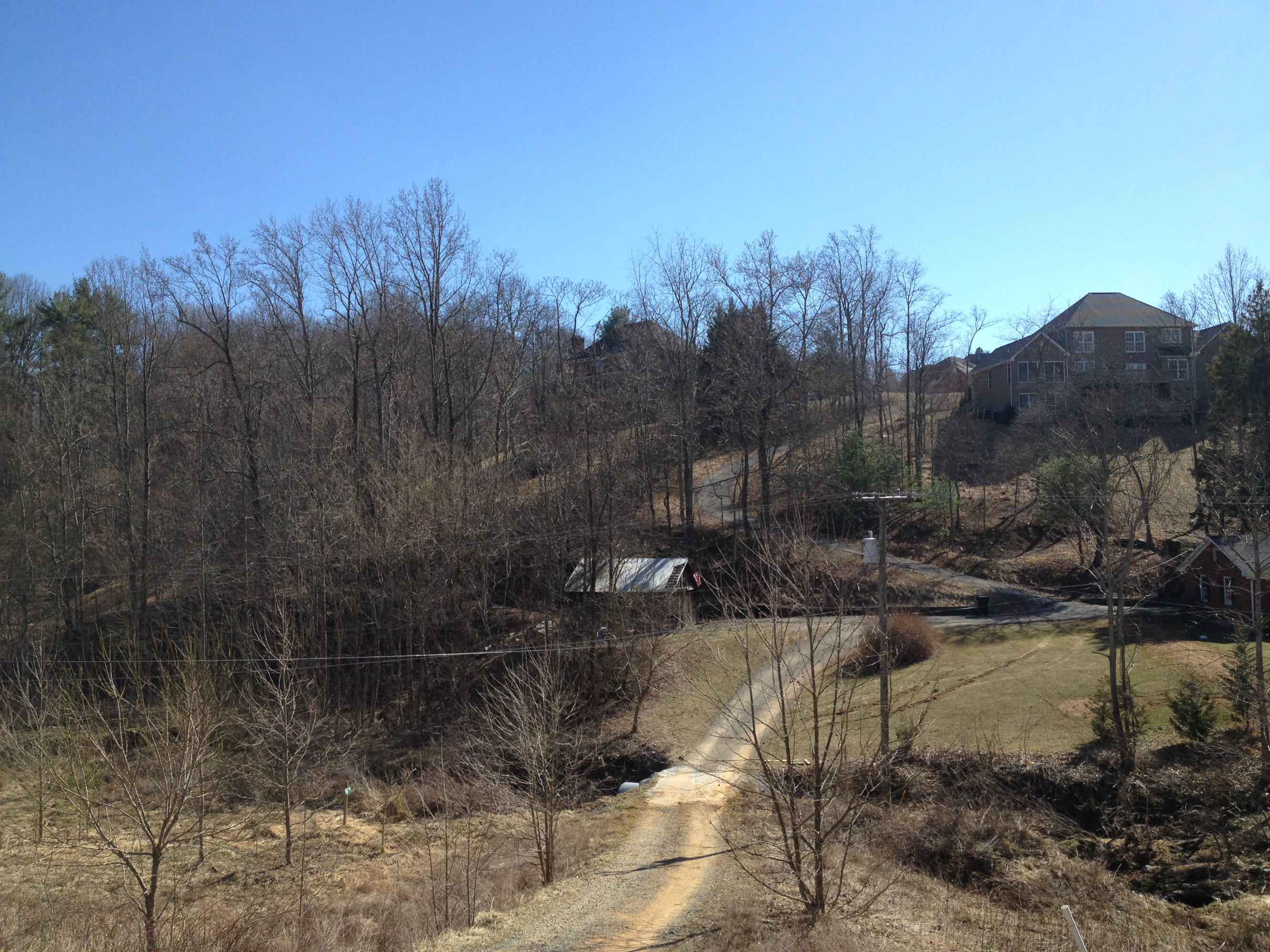 6080 Roselawn Road Roanoke, VA 24018 - Photo 6 of 51 IMG_3664
