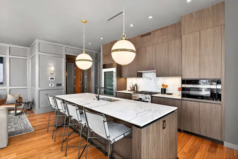 $2,995,000 | 160 2nd Avenue South, Unit 2501, Nashville, TN 37201