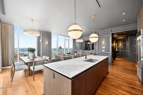 $2,995,000 | 160 2nd Avenue South, Unit 2501, Nashville, TN 37201