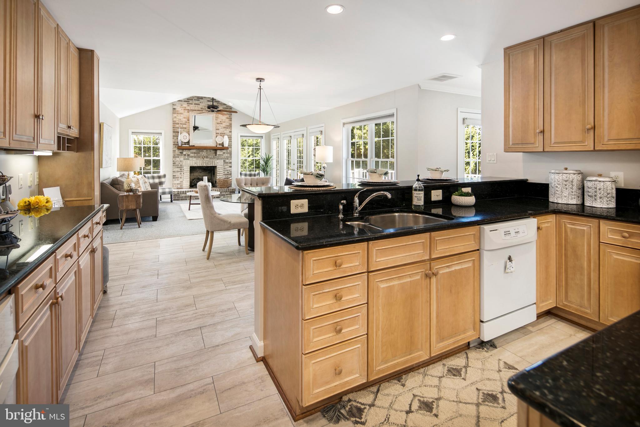 7408 Round Hill Road Frederick, MD 21702 - Photo 16 of 52 Kitchen