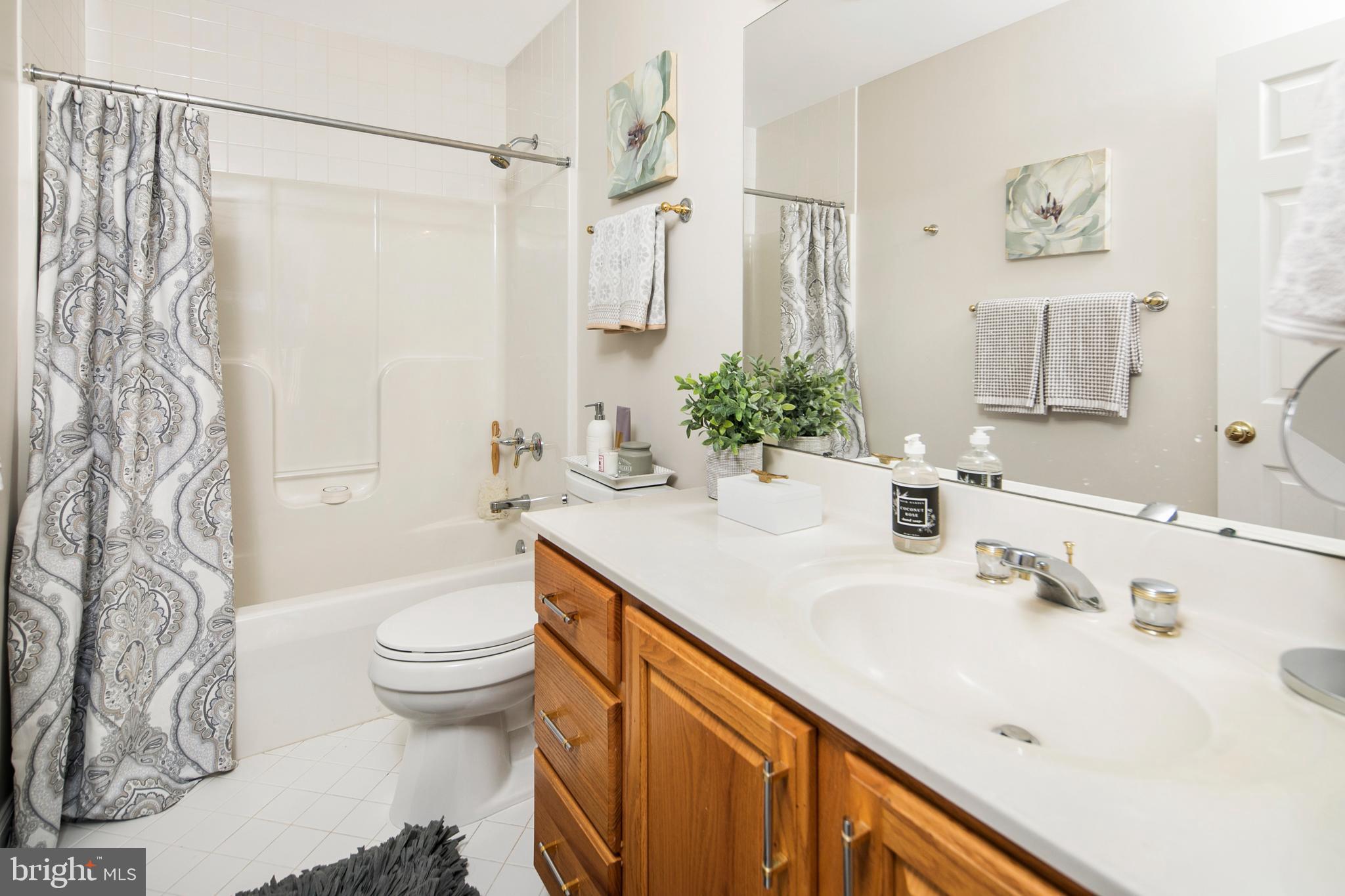 7408 Round Hill Road Frederick, MD 21702 - Photo 28 of 52 Main Level Bathroom