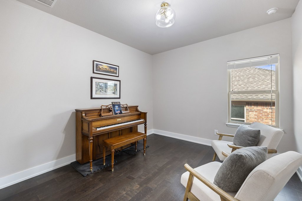 5613 Gunnison Turn Road Austin, TX 78738 - Photo 27 of 39 Bedroom 4