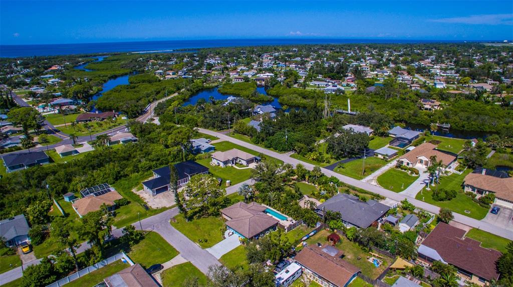 Lemon Bay Drive Venice, FL 34293 - Photo 14 of 22