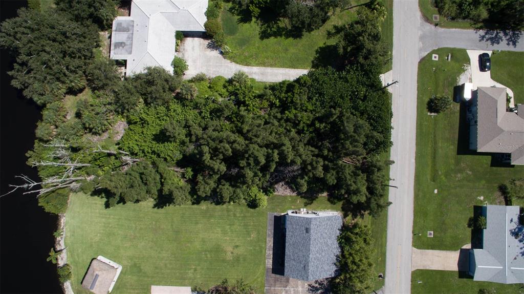 Lemon Bay Drive Venice, FL 34293 - Photo 15 of 22