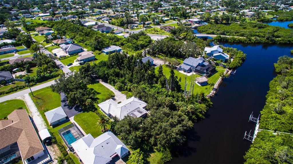 Lemon Bay Drive Venice, FL 34293 - Photo 7 of 22